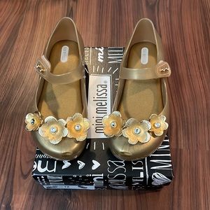 Mini Melissa special ultra girl gold pearl shoes